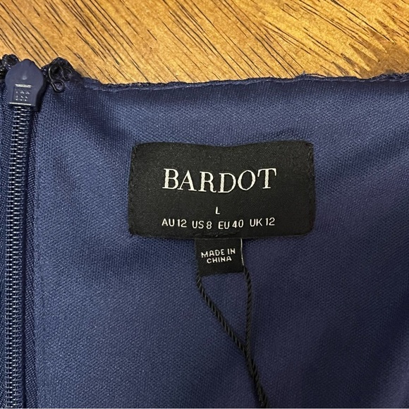 NWT Bardot Adoni Long Sleeve Lace Midi Dress L / US 8 Navy Fitted - Picture 4 of 13